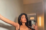 Kylie Jenner零下依旧穿比基尼泡温泉，果然辣妹没有冬天？