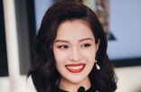 钟楚曦活动图释出 卷发红唇尽显女神气质
