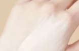为什么我化妆要比不化妆的时候皮肤更好？